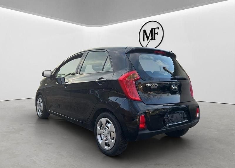 Gebraucht Kia Picanto 67 PS (49 kW) 2017 Galaxy black Kleinwagen