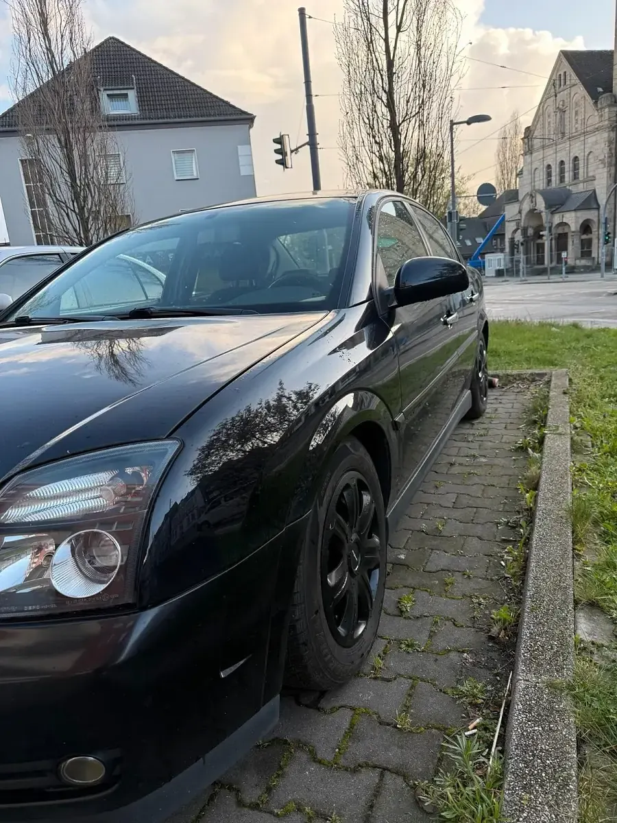 Gebraucht Opel Vectra 152 PS (111 kW) 2005 Schwarz Limousine