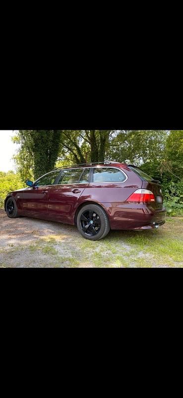 Gebraucht BMW 520 164 PS (120 kW) 2006 Rot Kombi