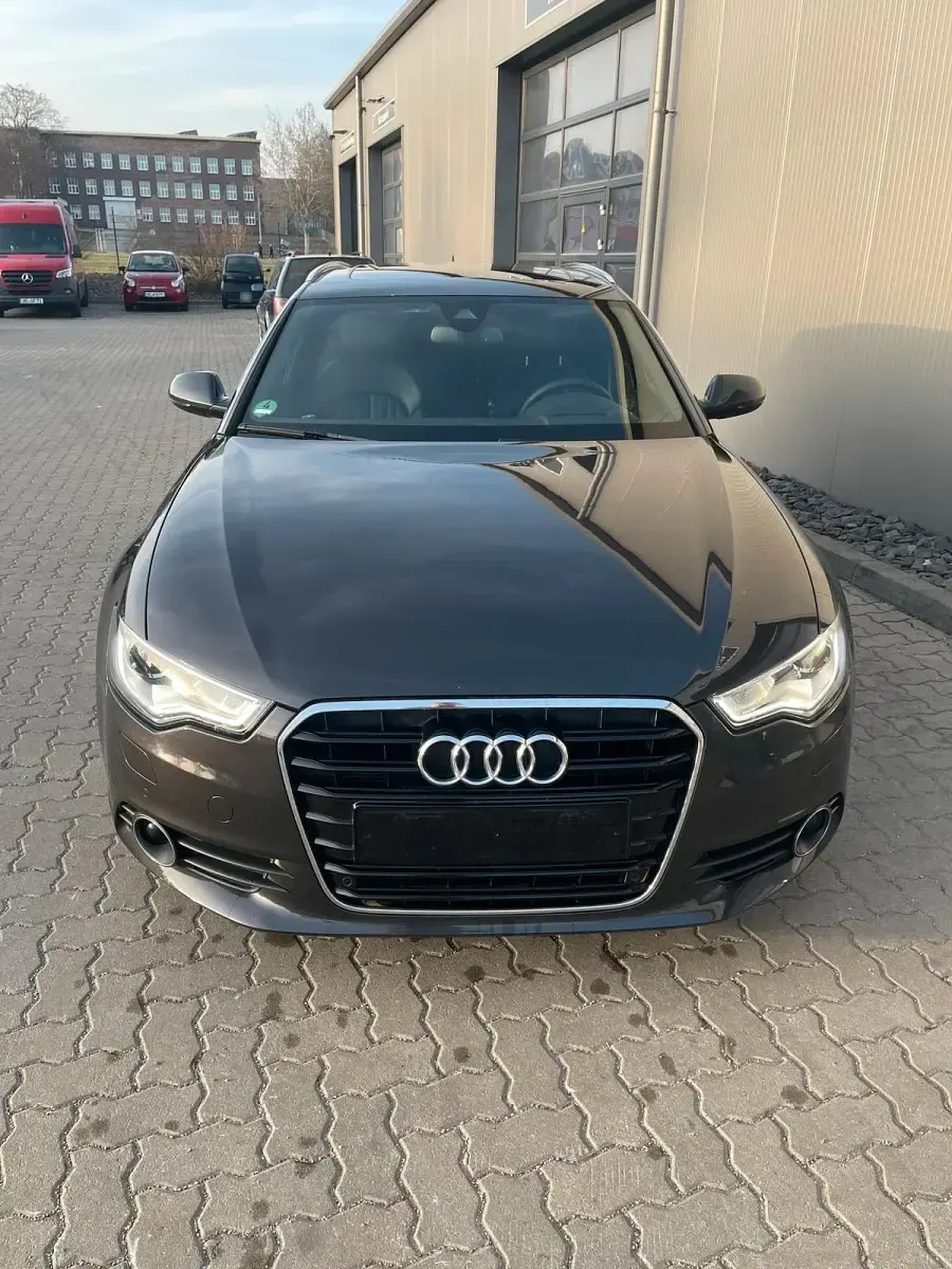 Gebraucht Audi A6 S-Line 300 PS (220 kW) 2011 Grau Kombi