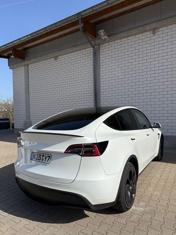 Gebraucht Tesla Model Y Long Range AWD 378 kW (514 PS) 2022 Weiß SUV