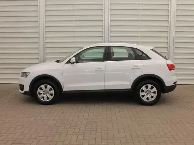 Gebraucht Audi Q3 Design 140 PS (102 kW) 2012 Gletscherweiss metallic SUV