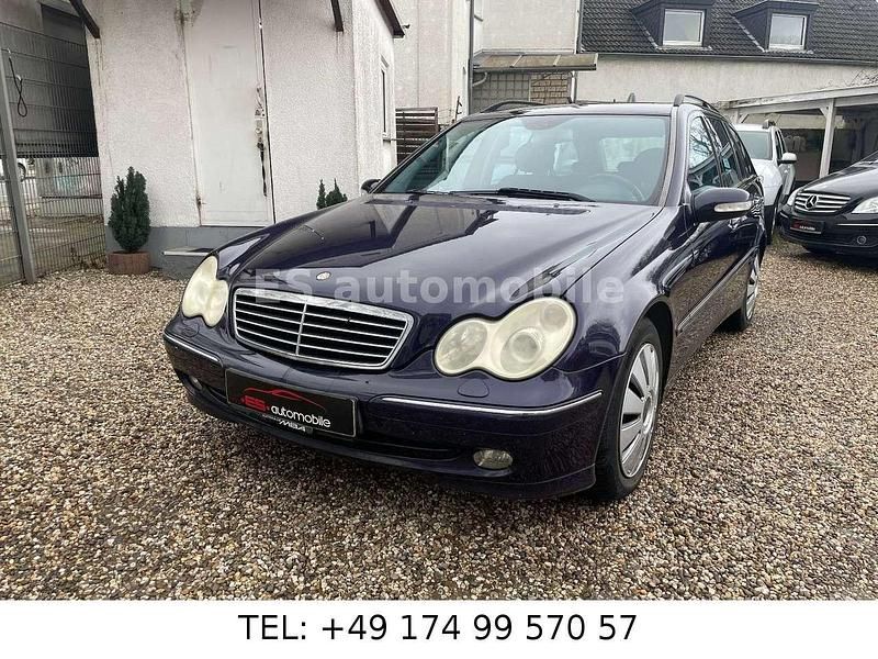 Gebraucht Mercedes C180 143 PS (105 kW) 2003 Violet Kombi