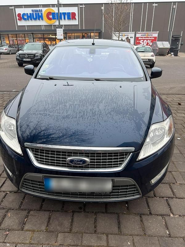 Gebraucht Ford Mondeo 140 PS (102 kW) 2010 Blau Limousine