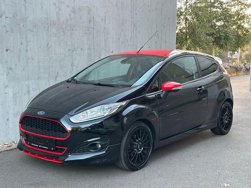 Schwarz Gebraucht 2015 Ford Fiesta Sport Kleinwagen | 6.990 € (Fairer Preis) - Bild 1/4