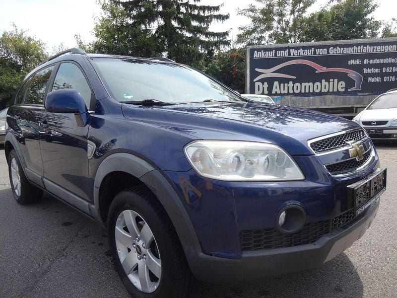 Blau Gebraucht 2010 Chevrolet Captiva LS SUV | 4.900 € (Fairer Preis) - Bild 1/4
