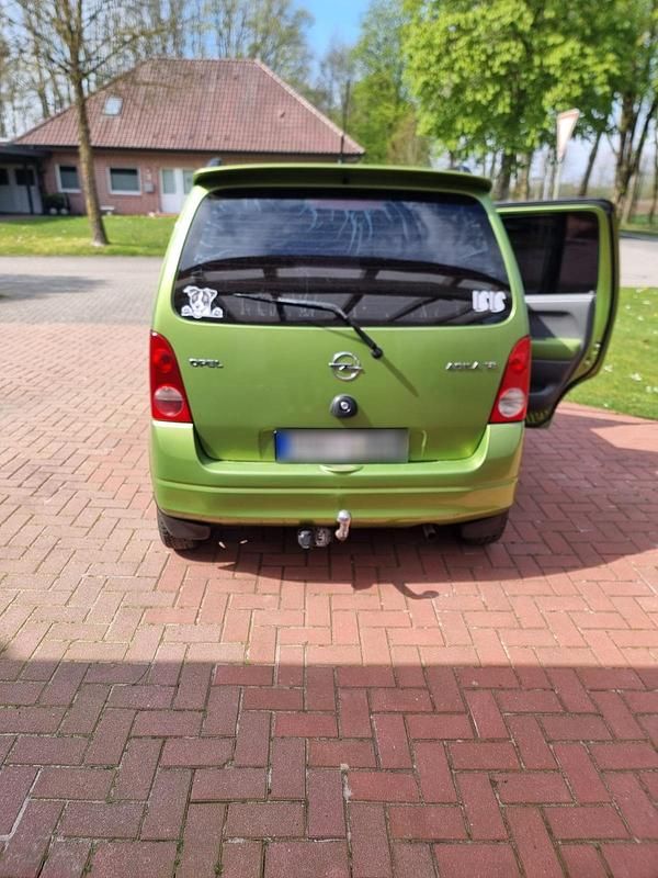 Gebraucht Opel Agila 75 PS (55 kW) 2000 Grün Van / Kleinbus