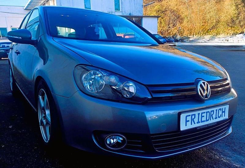 Gebraucht VW Golf VI Trendline 105 PS (77 kW) 2011 Grau Kleinwagen