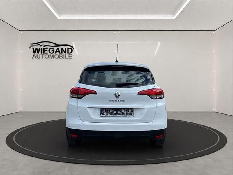 Gebraucht Renault Scénic IV Life 116 PS (85 kW) 2017 Weiß Van / Kleinbus