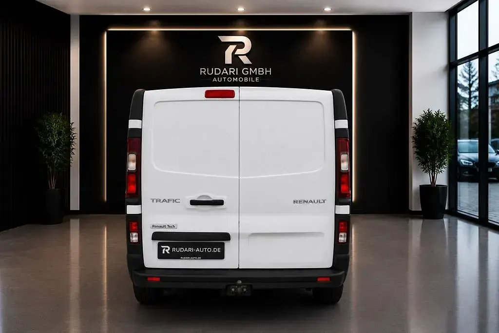 Gebraucht Renault Trafic Komfort 125 PS (91 kW) 2019 Weiß Van / Kleinbus