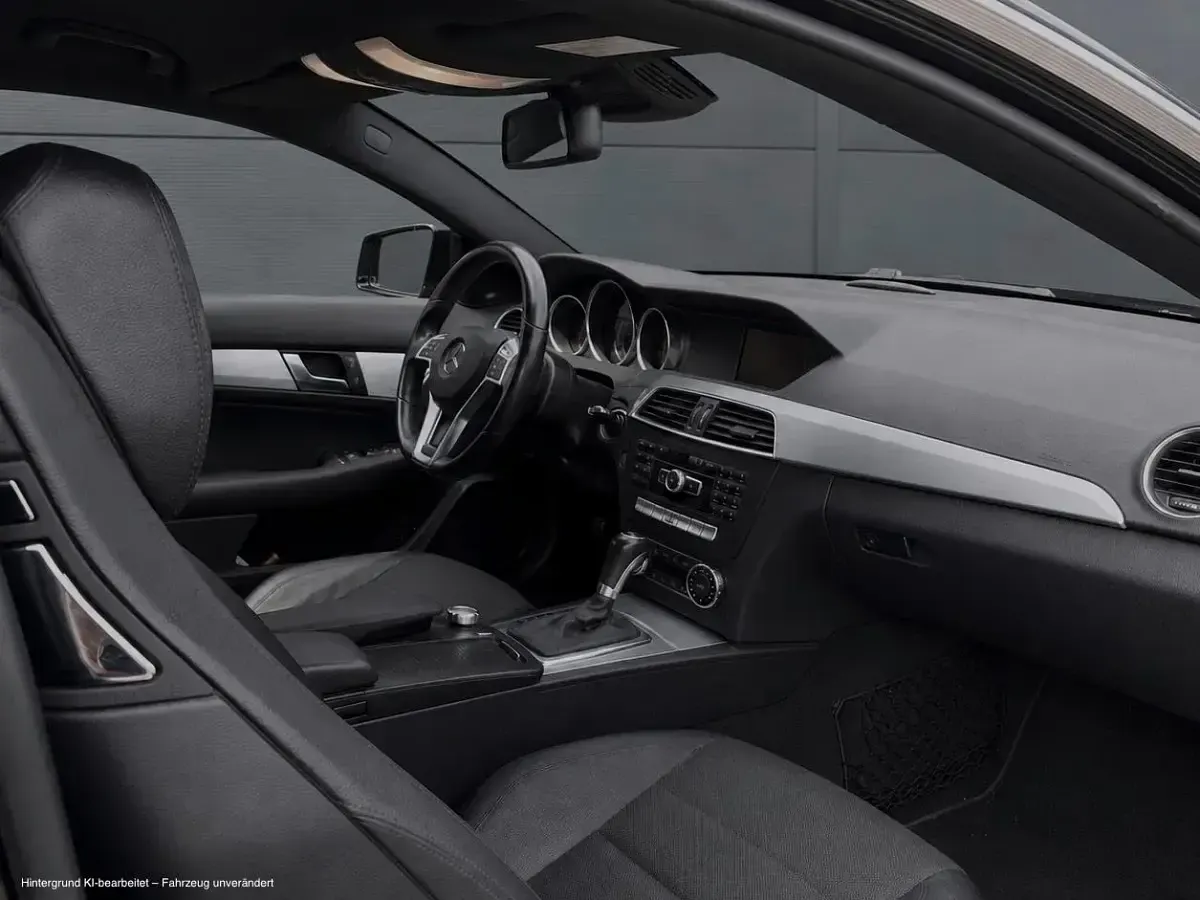 Gebraucht Mercedes C250 AMG line 204 PS (150 kW) 2013 Schwarz Coupé