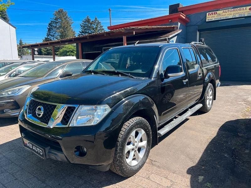 Second-hand Nissan Navara 2010 Negru Pickup