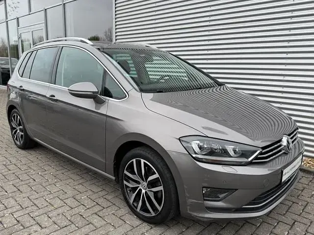 Używany VW Golf Highline 150 KM (110 kW) 2015 Zielony SUV