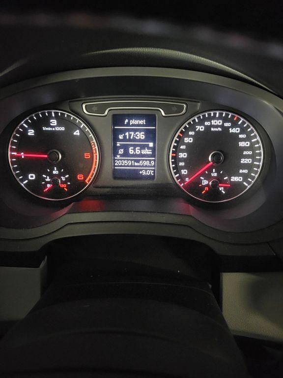 Gebraucht Audi Q3 Ambiente 140 PS (102 kW) 2012 Grau SUV