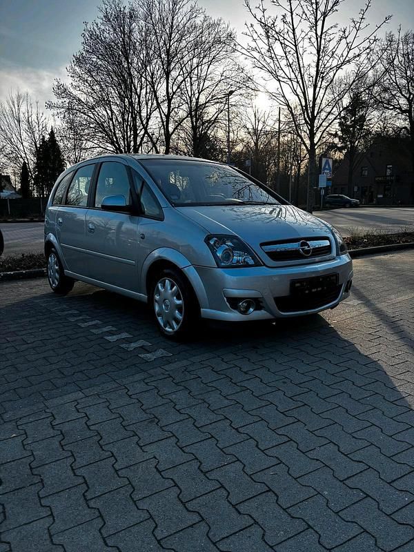 Gebraucht Opel Meriva 2010 Silber Van / Kleinbus