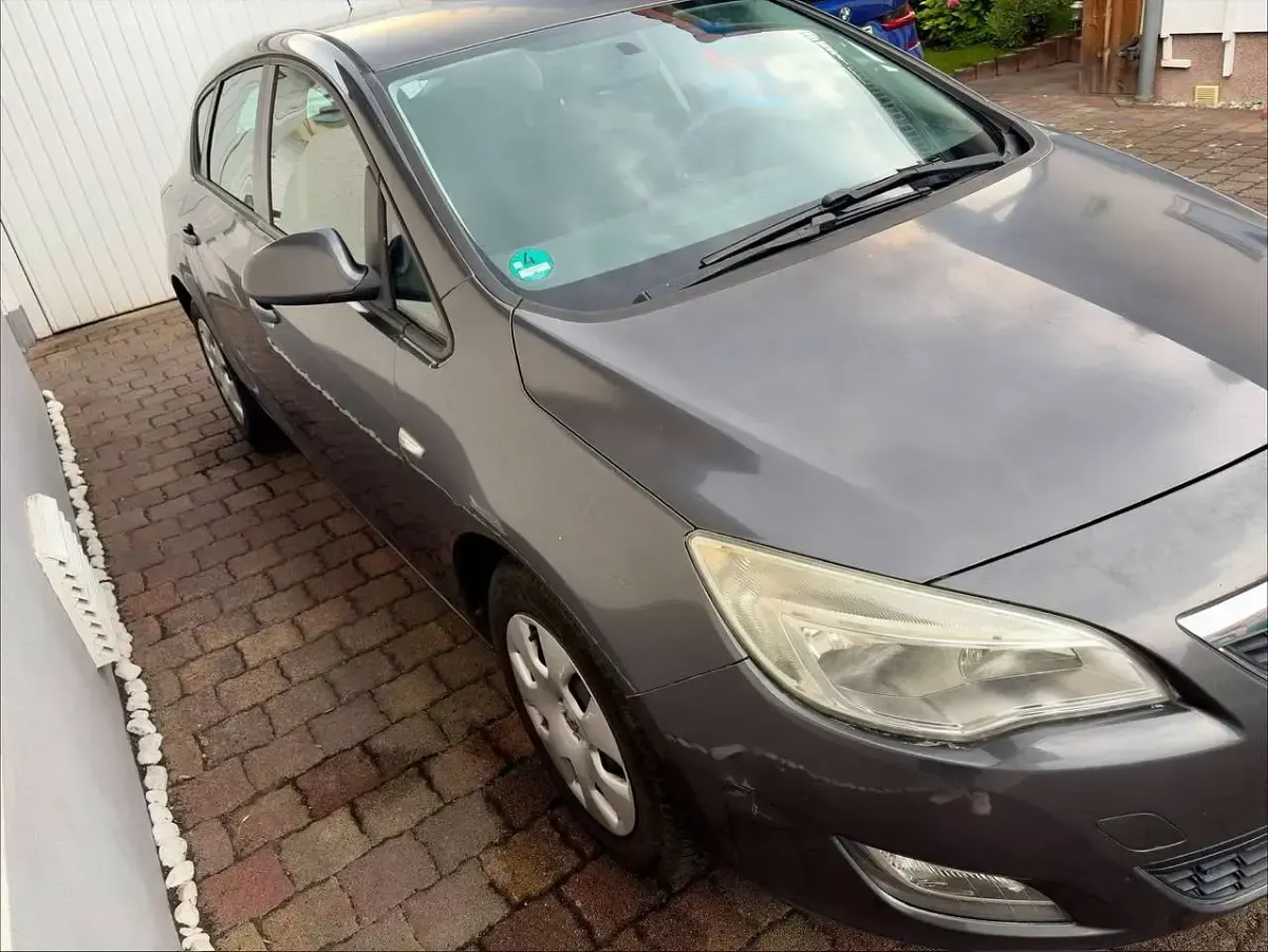 Gebraucht Opel Astra 87 PS (63 kW) 2011 Grau Kleinwagen