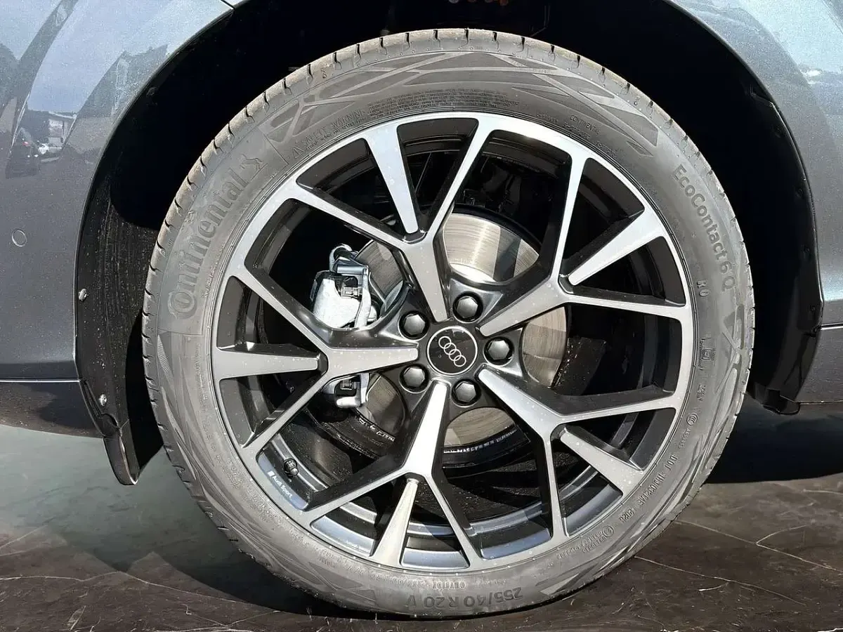 Gebraucht Audi Q3 Sport 150 PS (110 kW) 2026 Daytonagrau perleffekt SUV