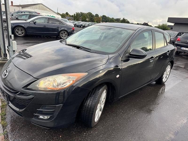 Schwarz Gebraucht 2011 Mazda 3 Center-Line Limousine | 2.500 € (Fairer Preis) - Bild 1/4
