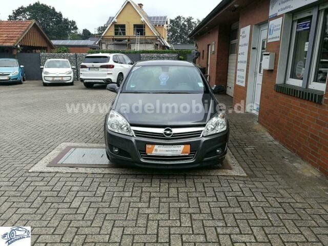 Usata Opel Astra Edition 90 CV (66 kW) 2009 Grigio Utilitaria