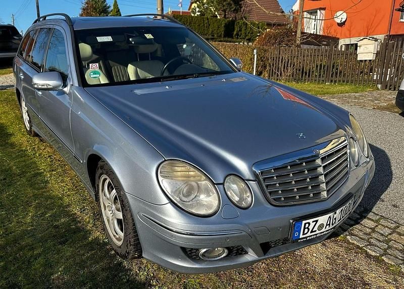 Gebraucht Mercedes E280 Elegance 231 PS (169 kW) 2009 Blau Kombi