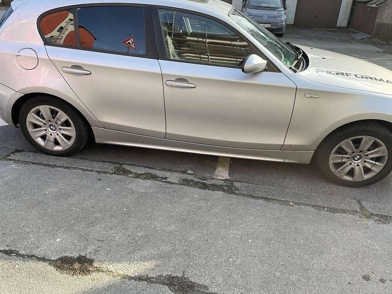 Gebraucht BMW 116 116 PS (85 kW) 2006 Silber Kleinwagen