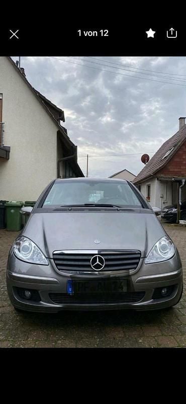 Grau Gebraucht 2007 Mercedes 170 Limousine | 2.500 € - Bild 1/4