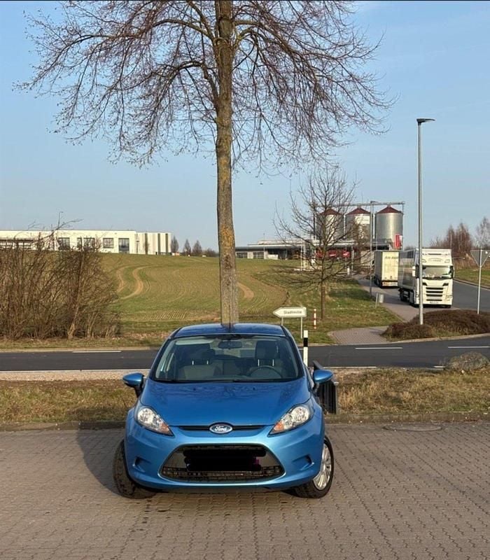 Gebraucht Ford Fiesta 82 PS (60 kW) 2009 Blau Kleinwagen
