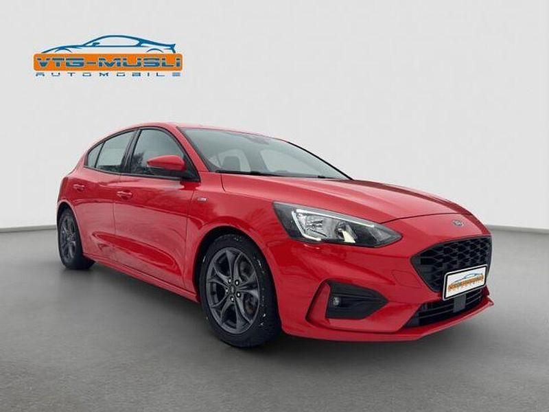Gebraucht Ford Focus ST-Line 150 PS (110 kW) 2019 Rot Limousine