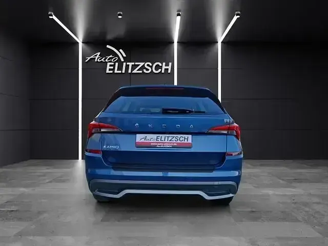 Gebraucht Skoda Kamiq Clever 150 PS (110 kW) 2021 Titanblau metallic SUV