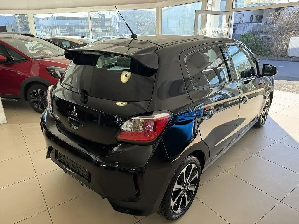 Gebraucht Mitsubishi Space Star Top 80 PS (58 kW) 2021 Schwarz Kleinwagen