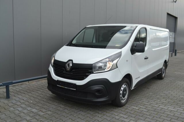 Gebraucht Renault Trafic Komfort 120 PS (88 kW) 2015 Weiß Van / Kleinbus