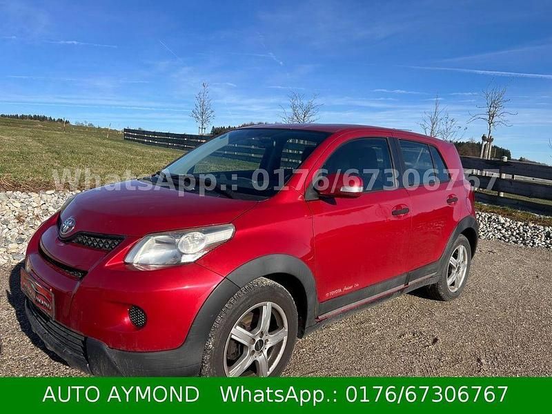 Rot Gebraucht 2009 Toyota Urban Cruiser SUV | 3.300 € (Fairer Preis) - Bild 1/4