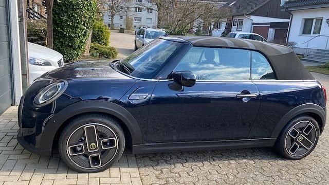 Gebraucht Mini Cooper S 135 kW (184 PS) 2023 Schwarz Kleinwagen