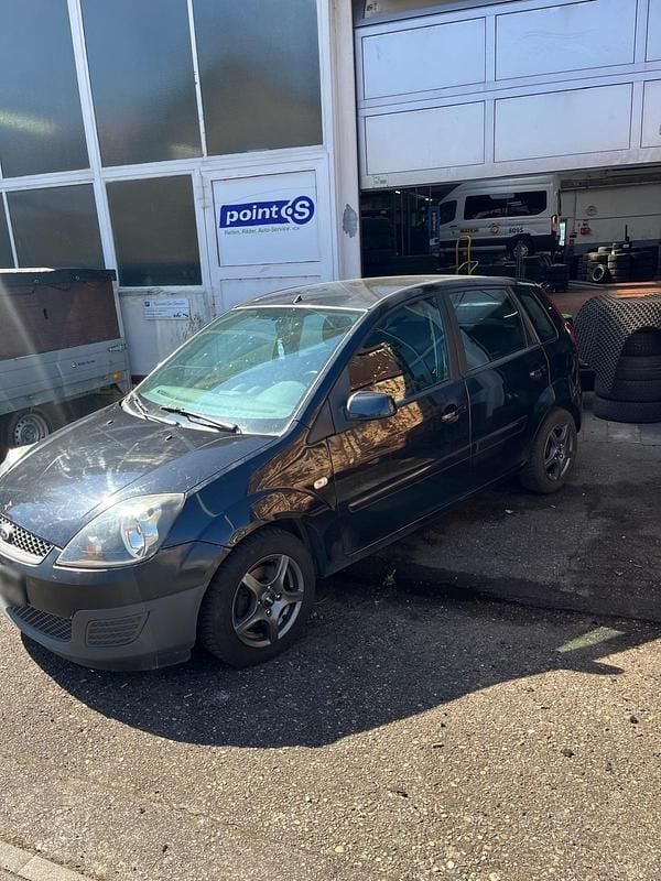 Gebraucht Ford Fiesta 70 PS (51 kW) 2008 Andere farben Kleinwagen