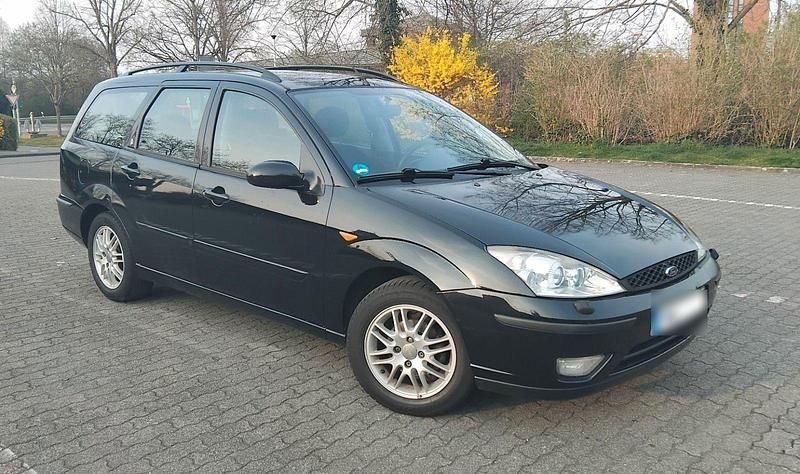 Gebraucht Ford Focus Ghia 116 PS (85 kW) 2003 Schwarz Kombi