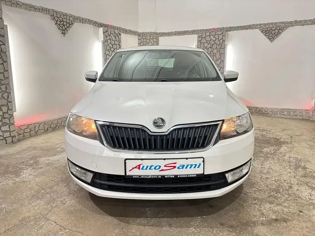 Gebraucht Skoda Rapid 105 PS (77 kW) 2013 Weiß Kleinwagen