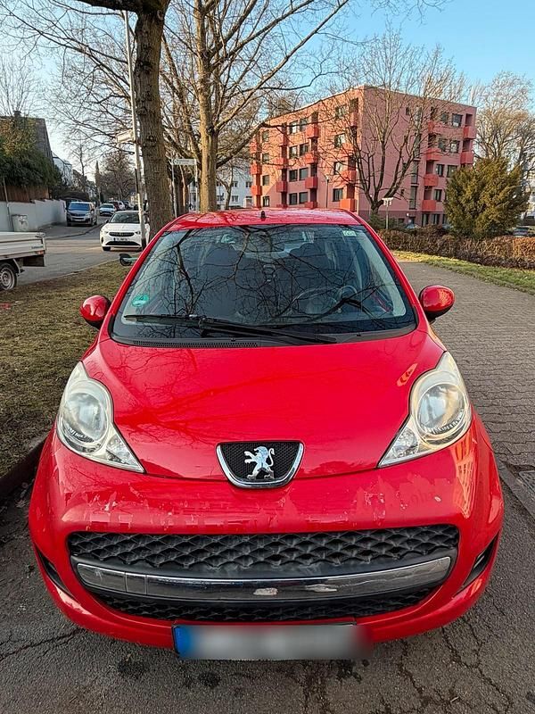Gebraucht Peugeot 107 68 PS (50 kW) 2011 Rot Kleinwagen