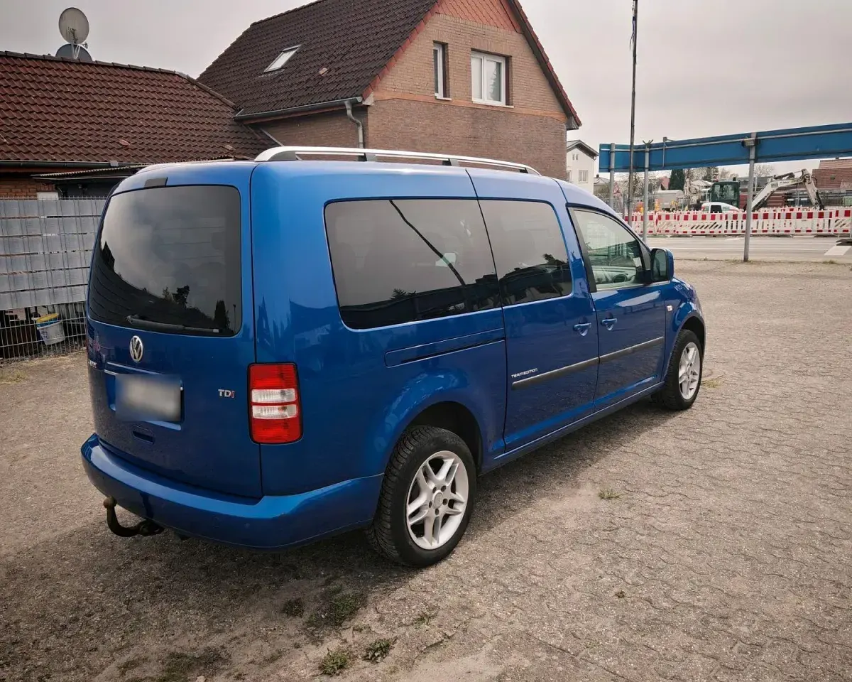 Gebraucht VW Caddy Maxi Edition 105 PS (77 kW) 2015 Blau Van / Kleinbus