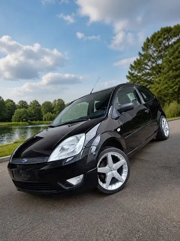 Gebraucht Ford Fiesta 80 PS (58 kW) 2005 Schwarz Kleinwagen