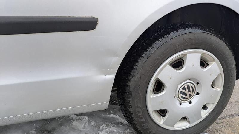 Gebraucht VW Polo 75 PS (55 kW) 2002 Silber Limousine