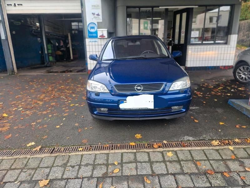 Blau Gebraucht 2003 Opel Astra Comfort Limousine | 4.000 € (Etwas zu teuer) - Bild 1/4