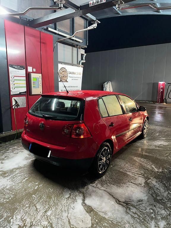 Gebraucht VW Golf VI Trendline 80 PS (58 kW) 2008 Rot Kleinwagen