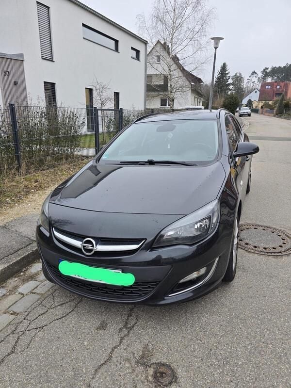 Schwarz Gebraucht 2013 Opel Astra Active Kombi | 4.800 € (Fairer Preis) - Bild 1/4