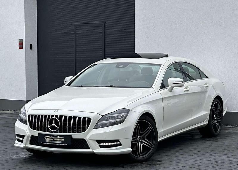 Weiß Gebraucht 2011 Mercedes CLS350 AMG Coupé | 13.500 € (Fairer Preis) - Bild 1/4