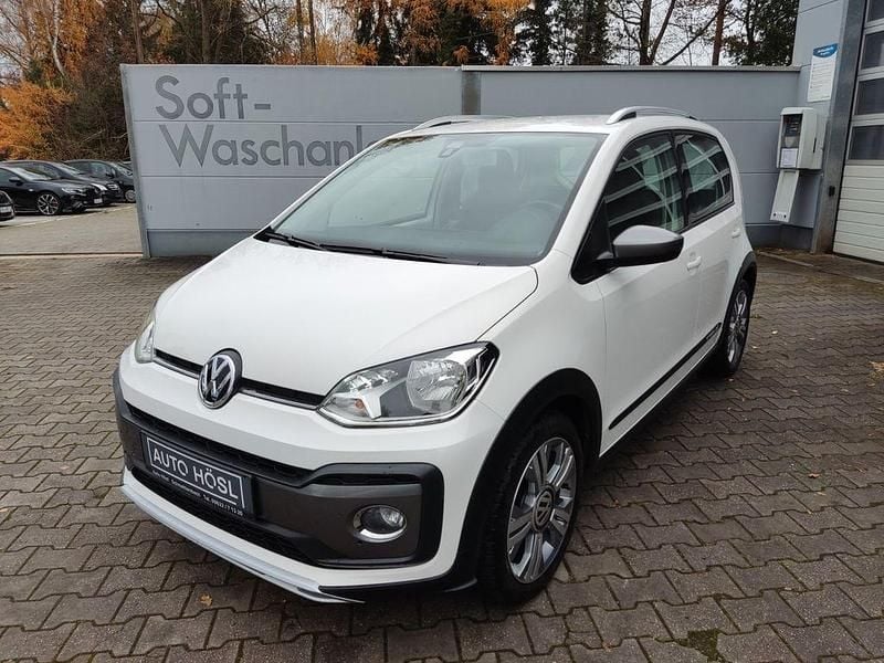 Gebraucht VW cross up! 75 PS (55 kW) 2019 Weiß Kleinwagen