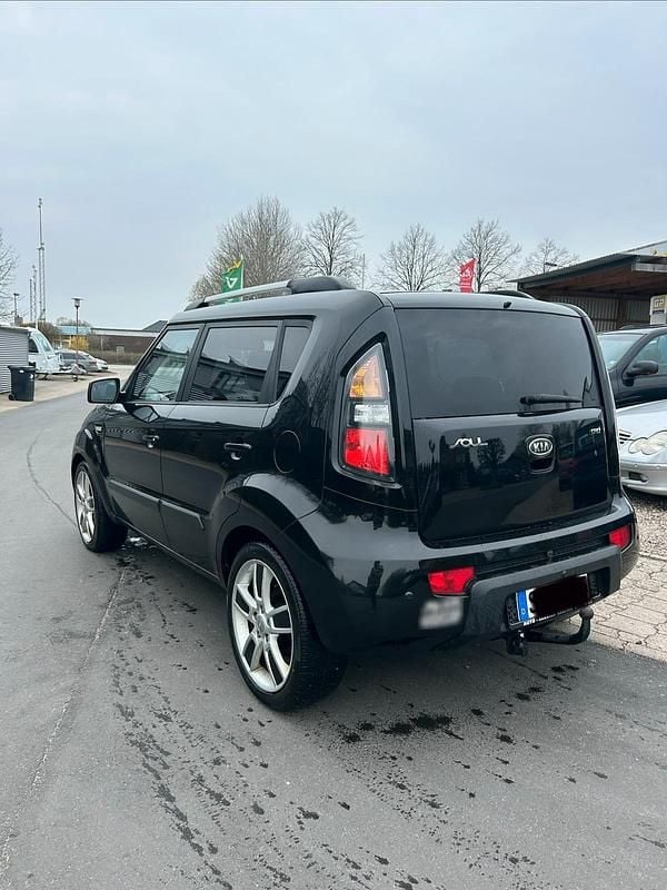 Gebraucht Kia Soul 128 PS (94 kW) 2011 Schwarz SUV