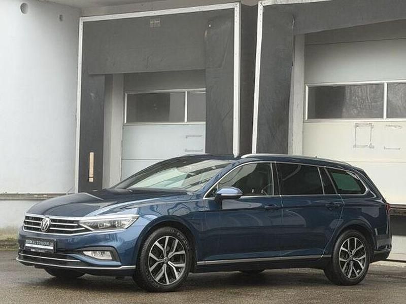 Gebraucht VW Passat Elegance 200 PS (147 kW) 2022 Blau Limousine