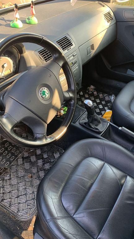 Gebraucht Skoda Fabia Ambiente 101 PS (74 kW) 2007 Silber Limousine