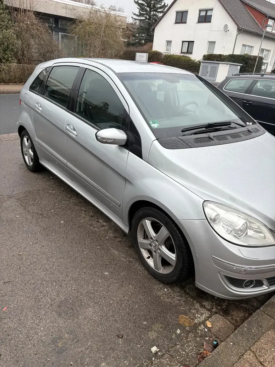 Gebraucht Mercedes B200 2005 Silber Van / Kleinbus