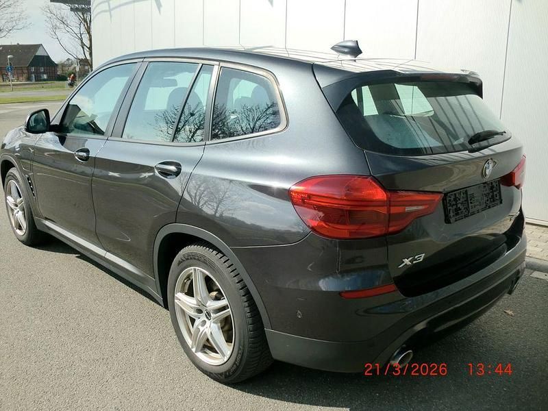 Gebraucht BMW X3 Advantage 184 PS (135 kW) 2021 Grau SUV